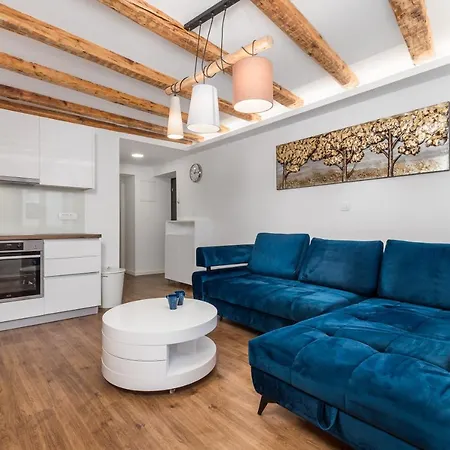 Central Apartments Dalmatina Rijeka Exterior photo